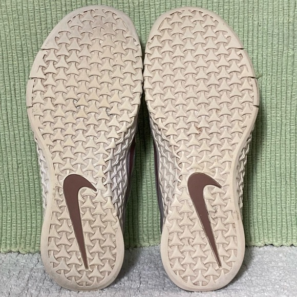 Nike Womens Metcon 4 Grey/Mauve TrainingRunning Athletic Sneaker Shoes  Size 8 - Picture 8 of 11
